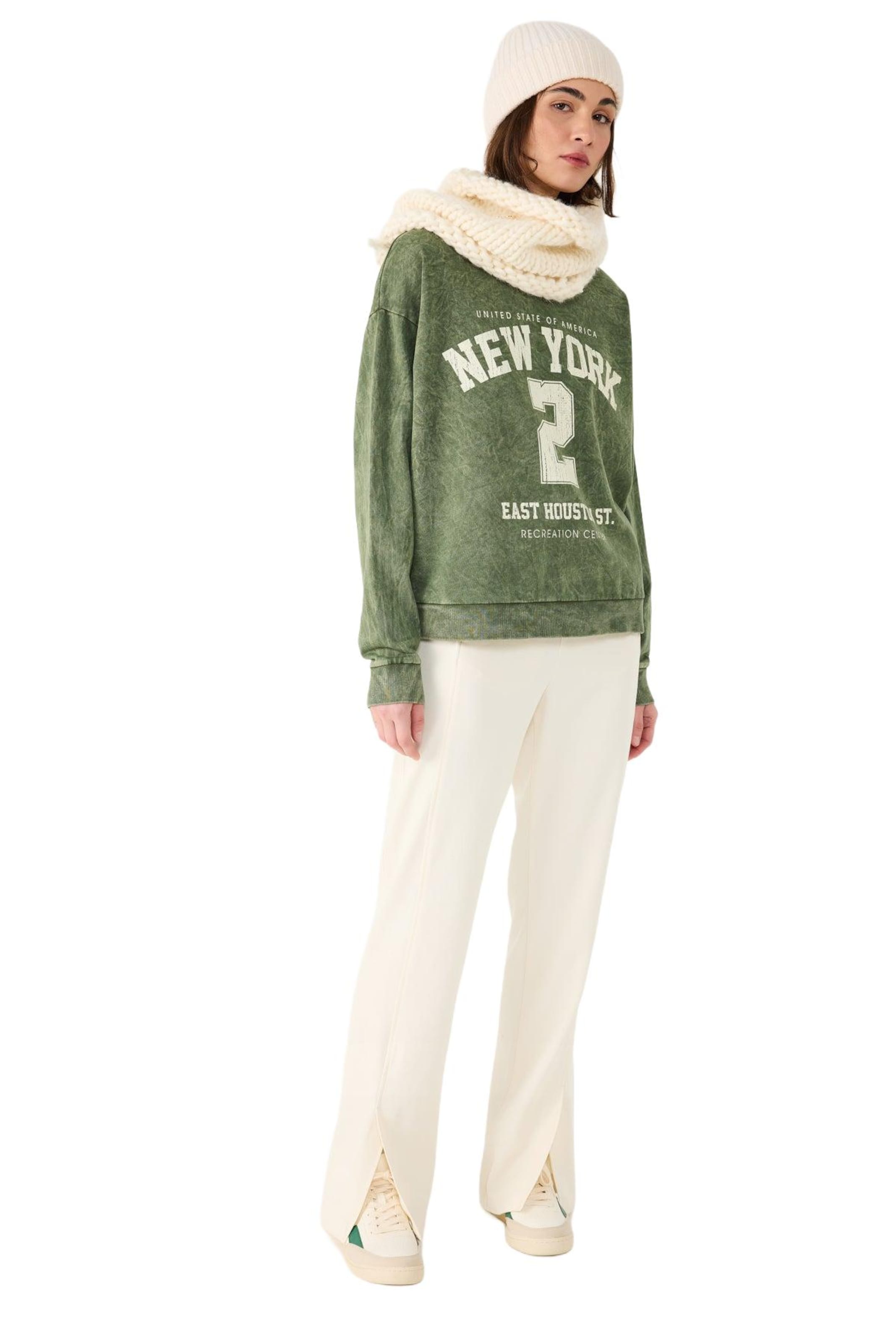 No Matter What Sweatshirt in Grün