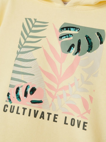 NAME IT Sweatshirt 'Cultivate Love' in Gelb