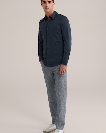 WE Fashion Slim Fit Paita värissä sininen