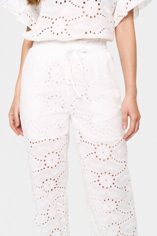SAINT TROPEZ Wide leg Trousers 'KindraSZ' in White