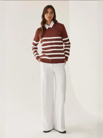 Hiccup - Pullover em castanho