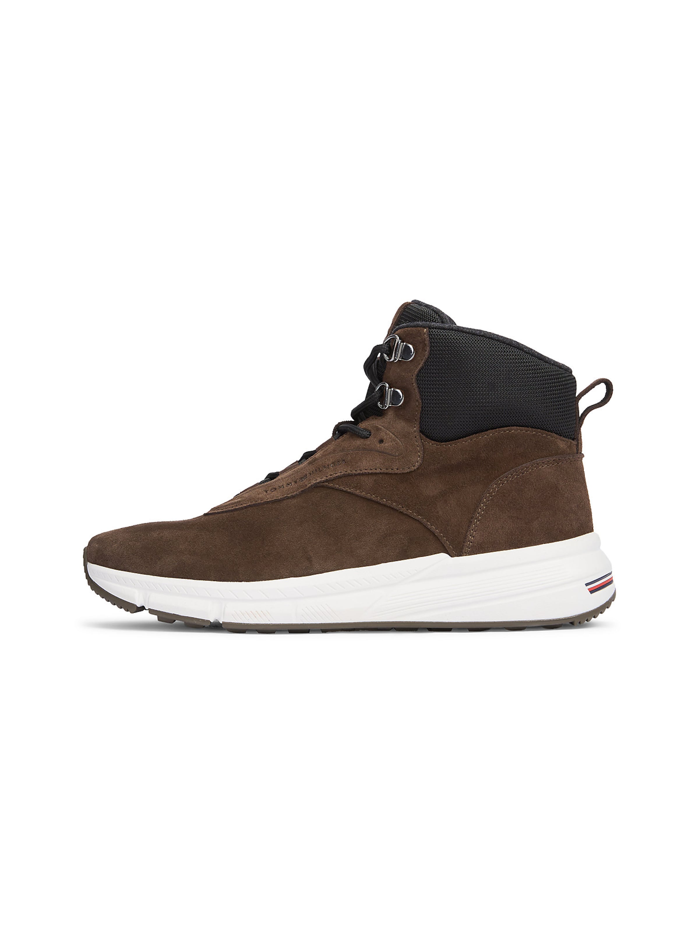 TOMMY HILFIGER Chukka Boots in Brown: front