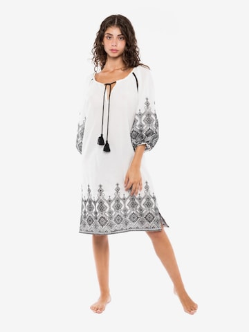 Pink LabelLjetna haljina 'BEACHWEAR EMBROIDERY BLACK' - bijela boja: prednji dio
