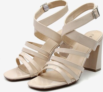 Celena Sandalen met riem 'Cecily' in Beige