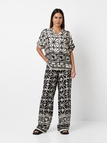 TONI Bluse in Weiß: Vorderseite