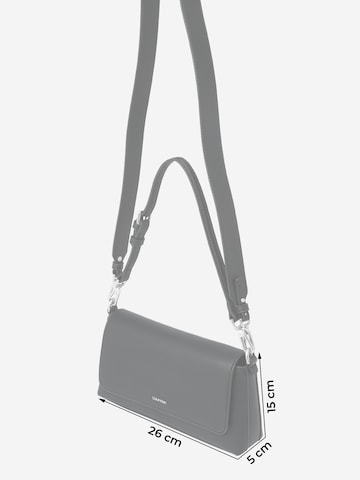 Calvin Klein - Bolso de hombro 'Must' en negro