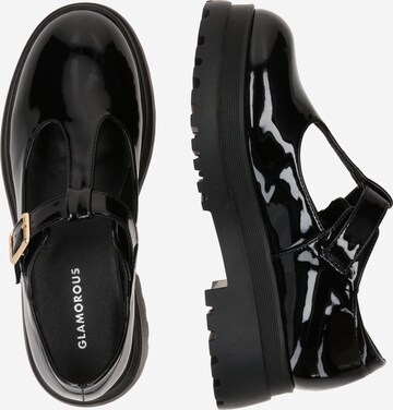 GLAMOROUS - Sapato Slip-on em preto