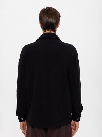 Antioch Between-season jacket in Black