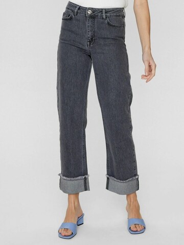 NÜMPH Regular Jeans ' NUTORONTO ' in Grau: Vorderseite