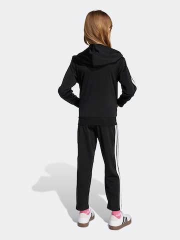 ADIDAS SPORTSWEAR Treeningdress 'Essentials', värv must