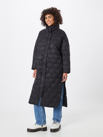 minimum Between-Seasons Coat 'Planda' in Black: front