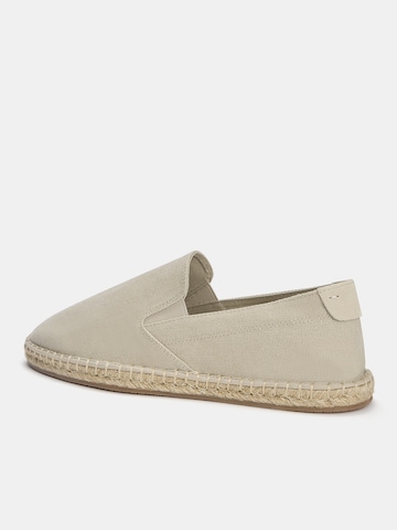 Pull&Bear Espadrilles - bézs