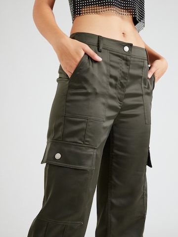 Regular Pantalon cargo 'BENEDETTA' GUESS en vert