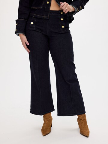 Wide leg Jeans di RYC by Angelina Kirsch in blu: frontale