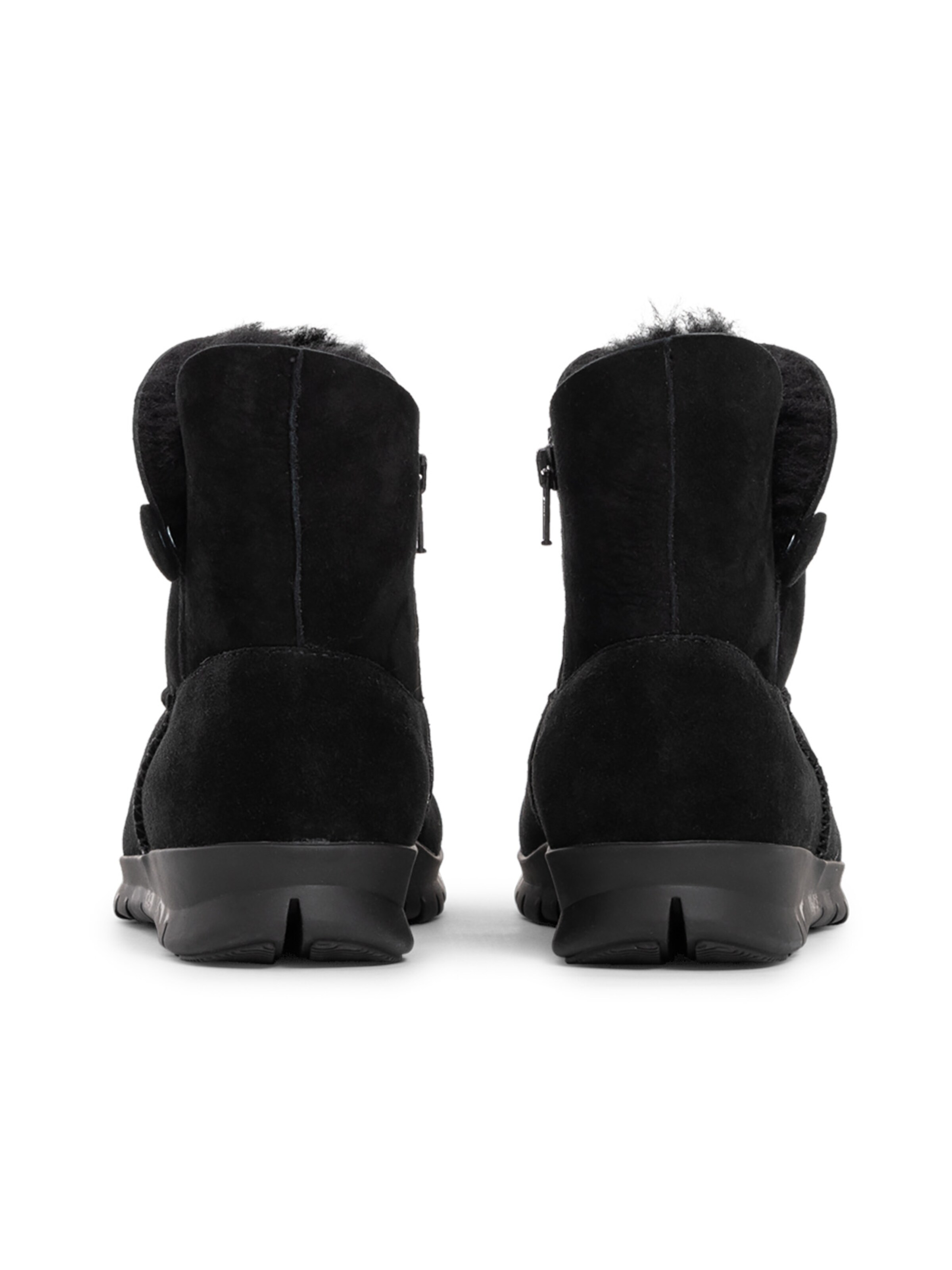 VITAFORM Boots in Black
