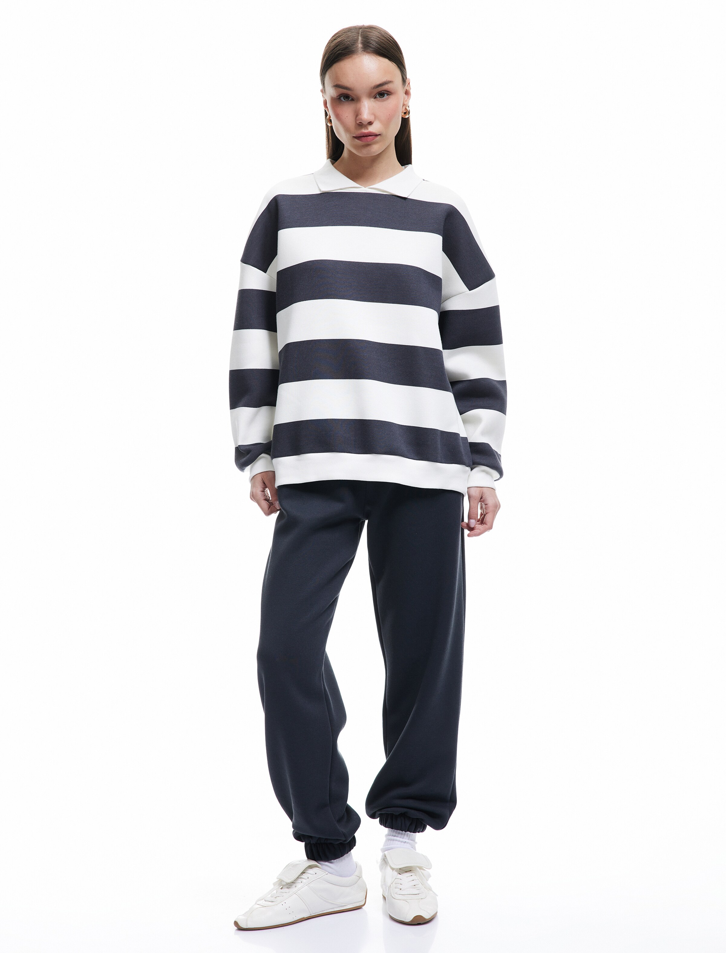 Koton Sweatshirt in Black