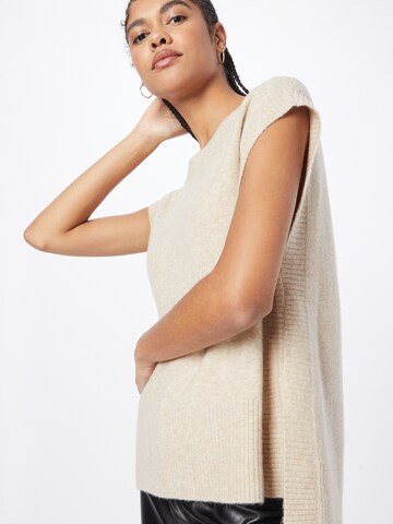 ESPRIT Sweater in Beige