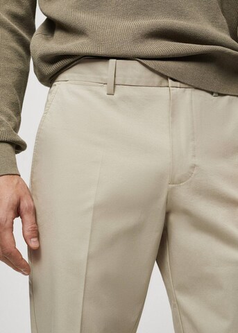MANGO MAN Regular Pressveckad byxa 'Modica' i beige