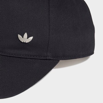 ADIDAS ORIGINALS Cap in Black