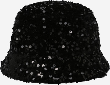 Pieces Kids Hat in Black: front