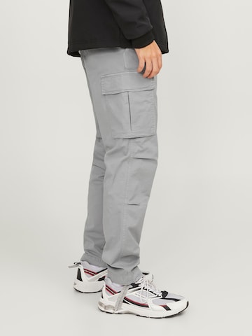 JACK & JONES Regular Hose 'Ace Tucker' in Grau