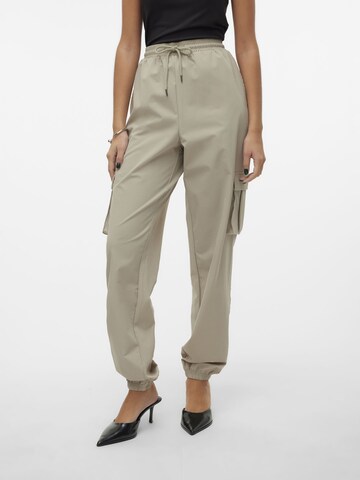 VERO MODA Loosefit Cargobukser 'VMKimberly' i grå: forside
