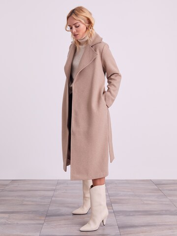 ABOUT YOU x Iconic by Tatiana Kucharova Between-Seasons Coat 'Livia' in Beige