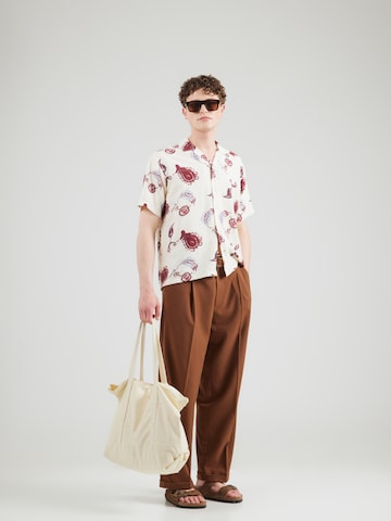 JACK & JONES - Ajuste confortable Camisa 'JORMAINE' en blanco