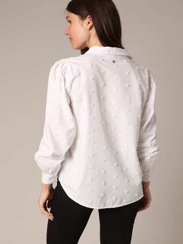 Chemisier 'Claryne' Deeluxe en blanc