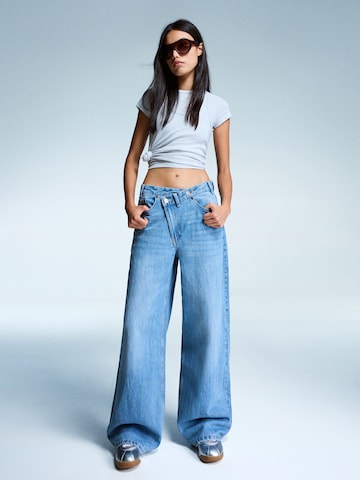 Bershka Wide Leg Jeans in Blau