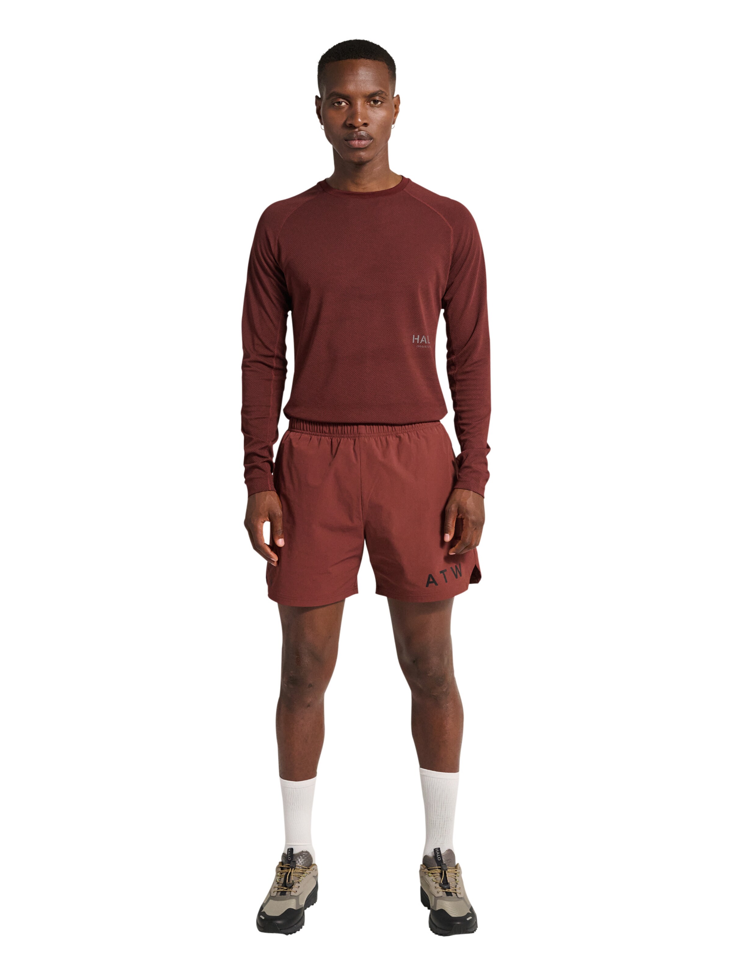 HALO Loose fit Pants in Brown: front