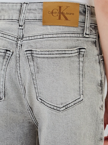 Calvin Klein Jeans Loose fit Jeans in Grey