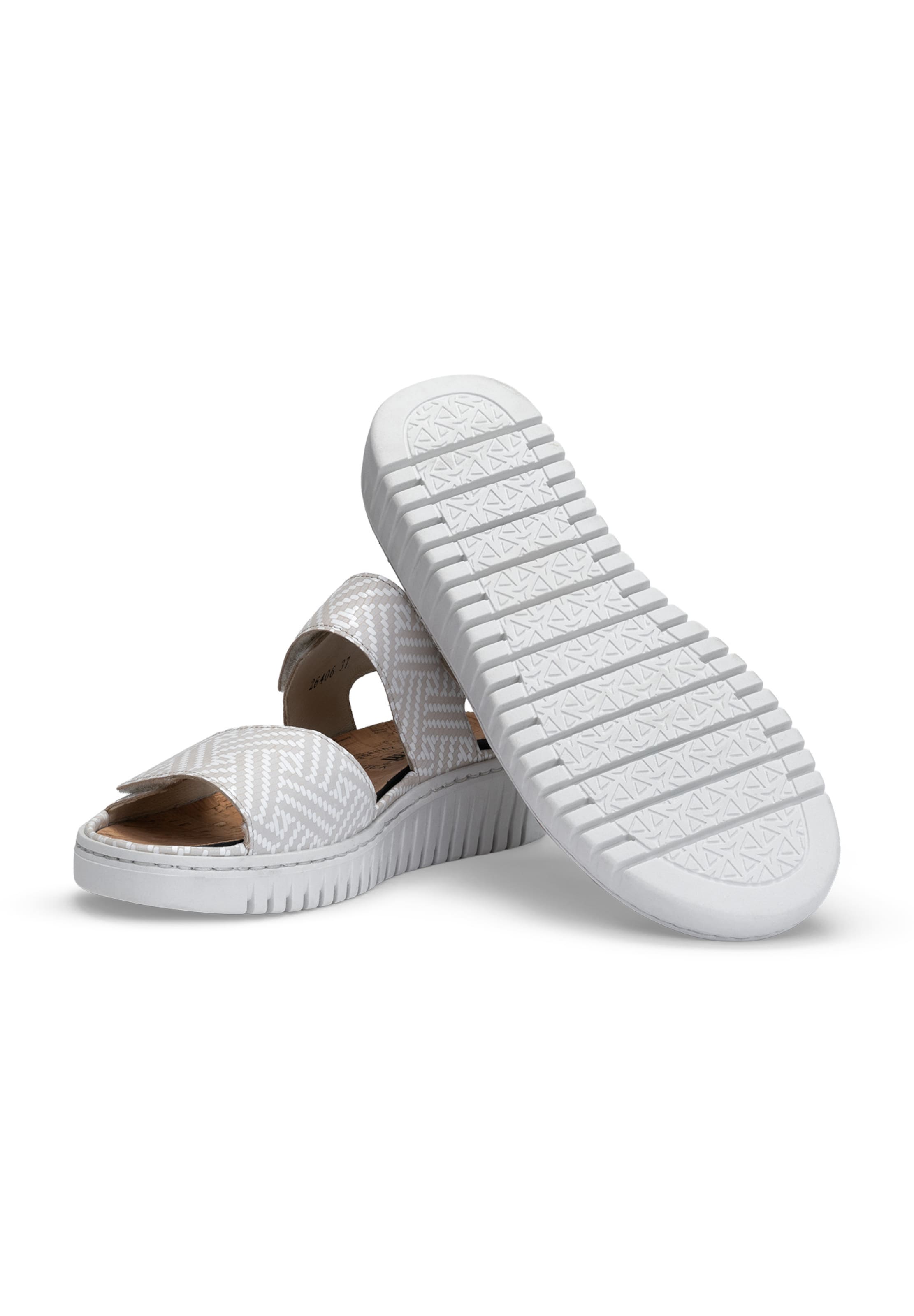 VITAFORM Sandals in Beige