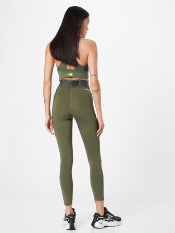 Skinny Pantaloni sportivi di new balance in verde