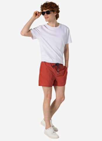 Colin's Shorts in Rot