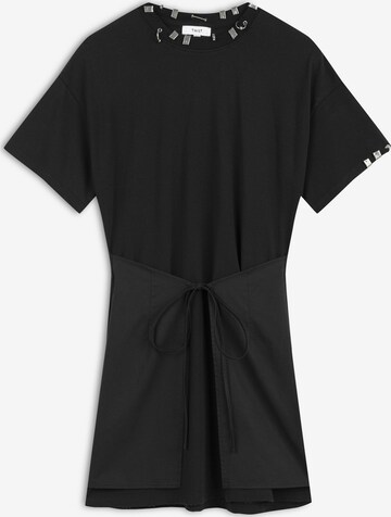 Twist Dress in Black: front