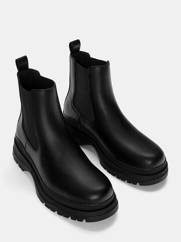 Pull&Bear Chelsea Boots in Black