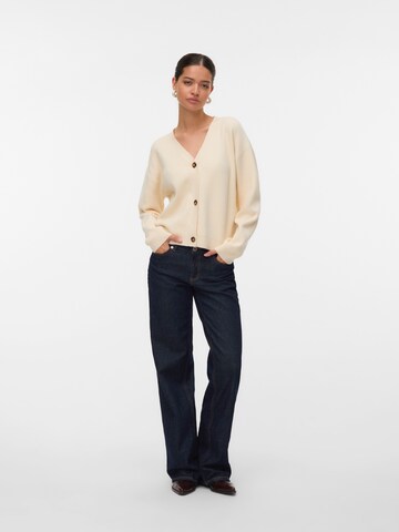 VERO MODA Gebreid vest 'VMSABA' in Beige
