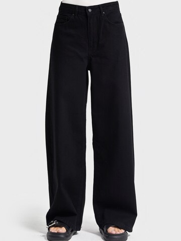 IT'S BASIC Baggy Jeans 'Baggy Mid Rise Jeans (Lenght 28)' in Black