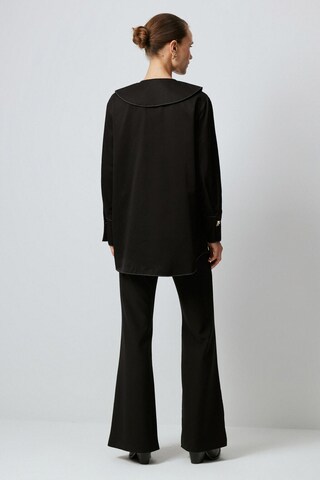 Touche Prive Between-season jacket in Black