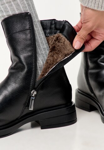 CESARE GASPARI Bootie in Black