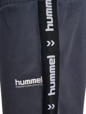 Hummel Regular Sportbroek in Grijs
