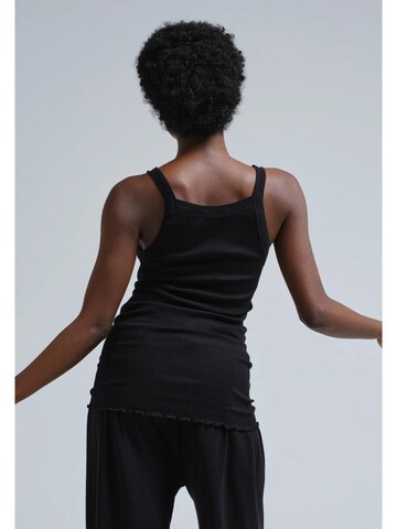 Seamless Basic Top 'Silky Daze' in Black