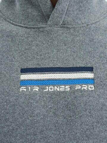 Tommy Life Sweatshirts in Grau