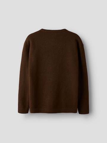NAME IT - Jersey en marrón