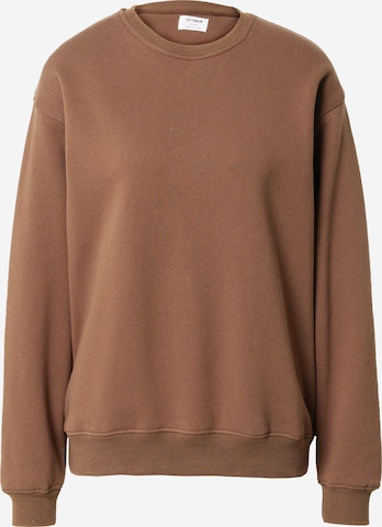 Cotton On Sweatshirt in Brown: front