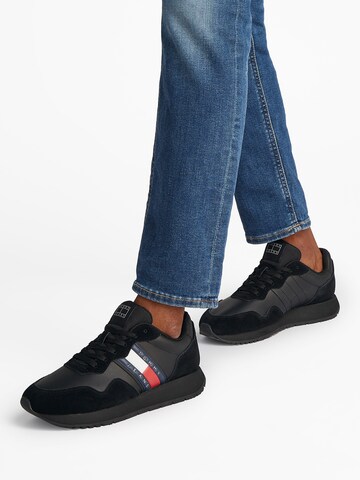 Tommy Jeans Низкие кроссовки 'Essential' в Черный