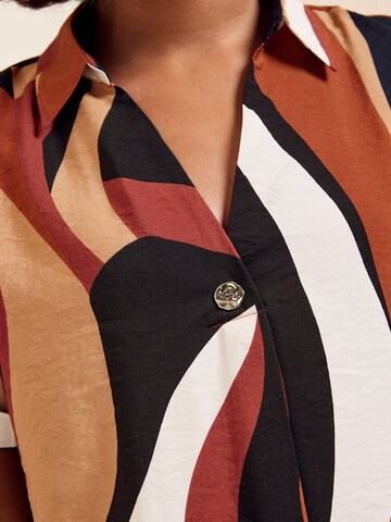 Camicia da donna di Friends Like These in marrone