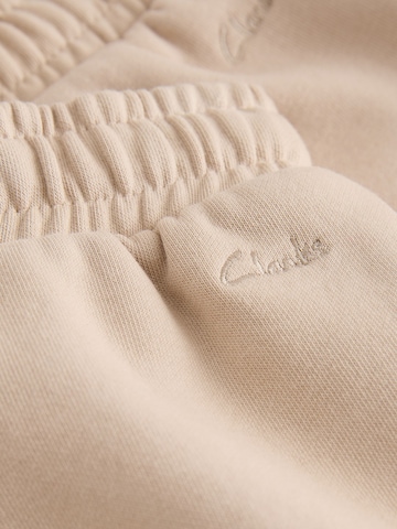 CLARKS Regular Shorts in Beige