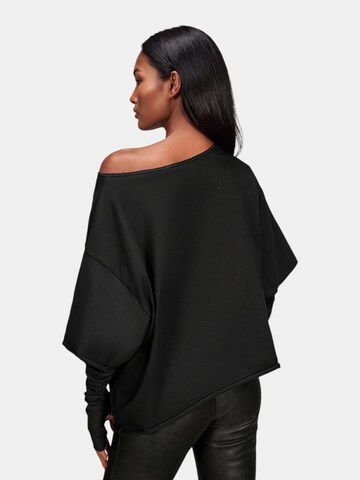 Maglietta 'Tricou LAYERED - T27894' di Made By Society in nero